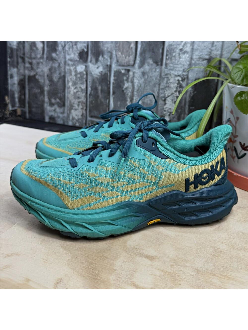 HOKA ONE ONE Speedgoat 5 Trail Running Shoes Cushioned Mesh Teal/Gold/Navy US 7B
